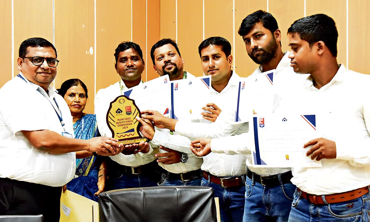 Rourkela News: आरएसपी की कोक ओवन विभाग की कर्मवीर क्वालिटी सर्किल टीम ने जीता गोल्ड मेडल