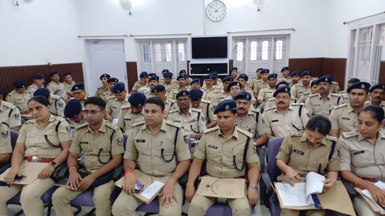 प्रोफेशनल क्रिमिनल का पांच साल का डाटा करें तैयार, थाना पर हो गुंडा परेड