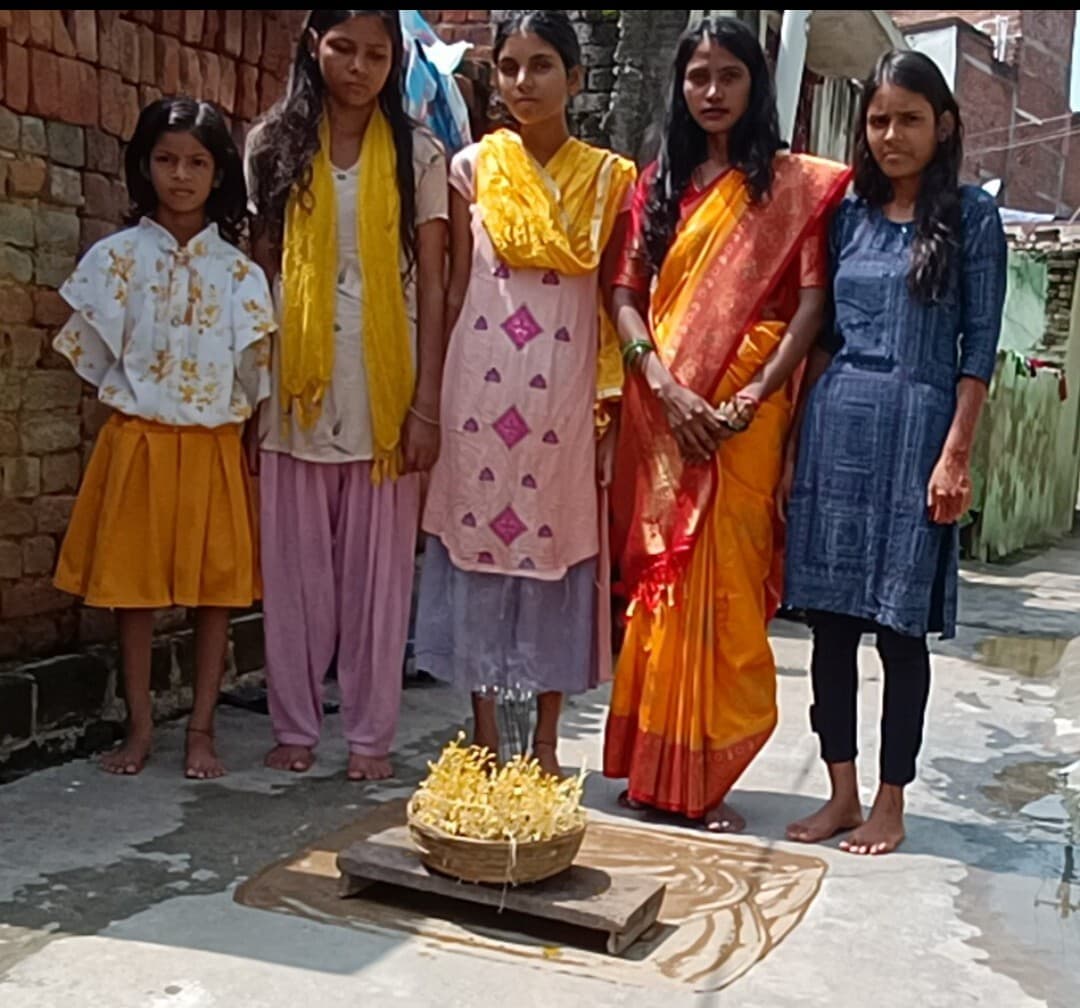 भैया हो बसा ला शहरा में लाइन दियो डालवा संदेशा करम में...