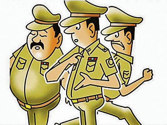 Gaya News : चूहे के फंसने से बजा बैंक का सायरन, दौड़ पड़ी पुलिस
