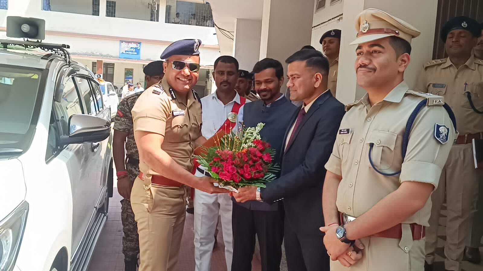 किशनगंज पहुंचे आईजी शिवदीप वामनराव लांडे, अधिकारियों के साथ की समीक्षा बैठक