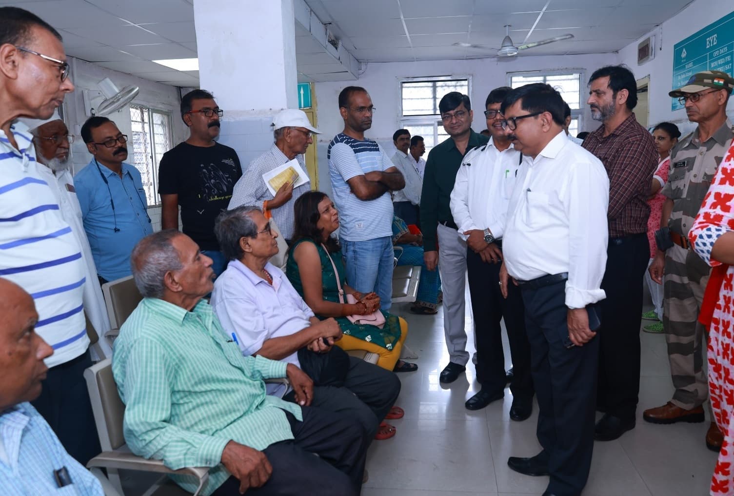 Bokaro news : बीएसएल के निदेशक प्रभारी ने बोकारो जनरल अस्पताल व ब्लॉक मरम्मत का लिया जायजा