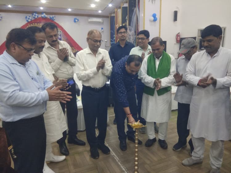 कथारा में भविष्य निधि एवं पेंशन अदालत का आयोजन