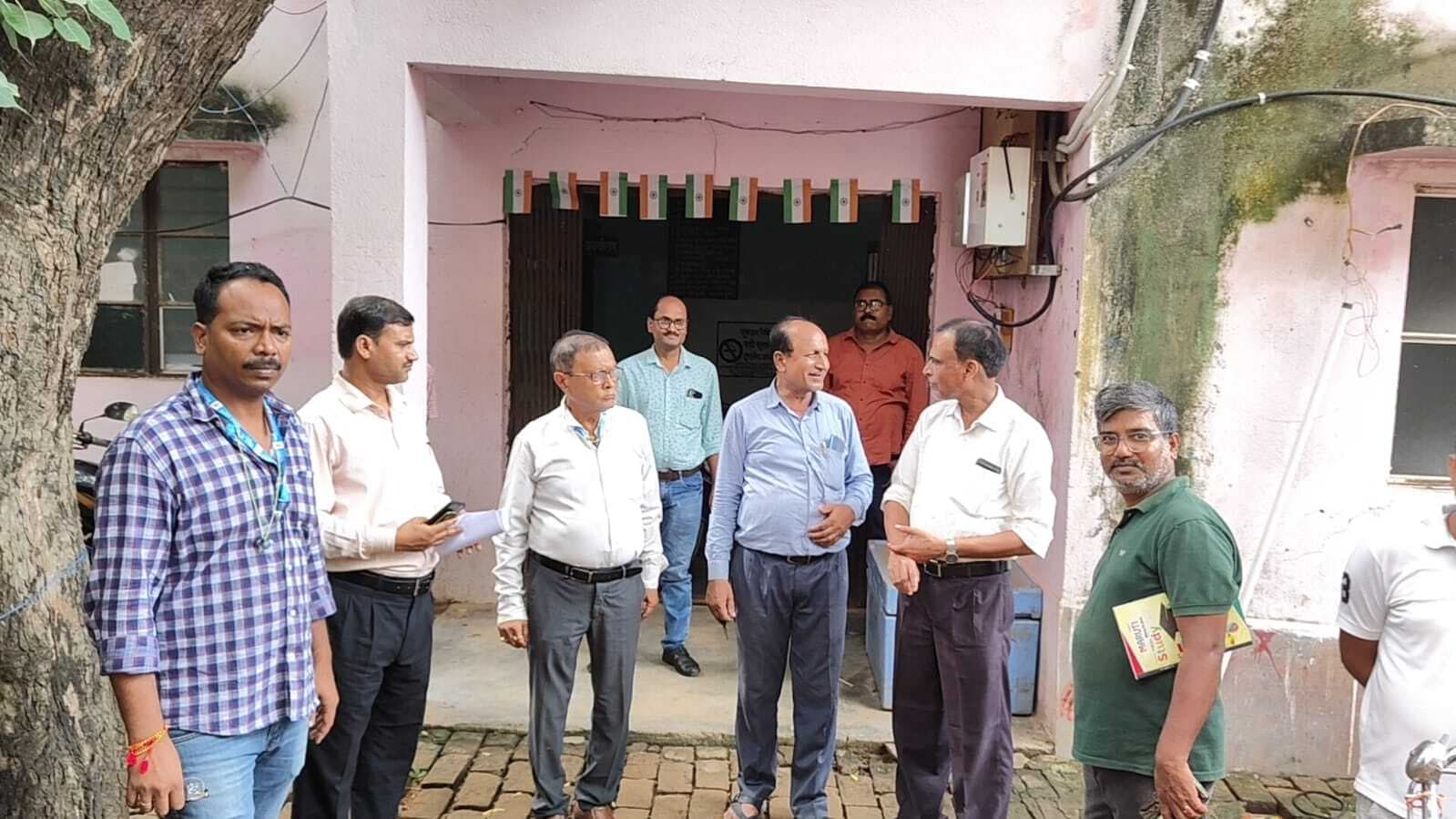 एसीएमओ ने रेफरल अस्पताल झाझा का किया निरीक्षण