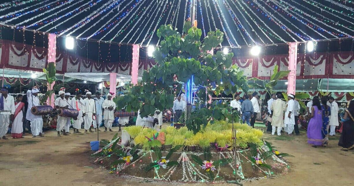 RANCHI NEWS : करम पूजा की तैयारियों में जुटे सरना धर्मावलंबी