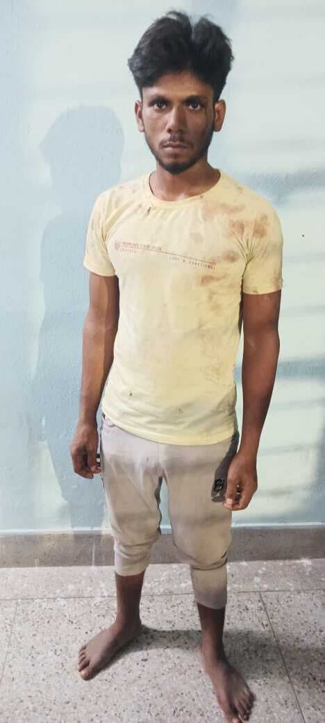 डीजे संचालक पिस्तौल लेकर पहुंचा गांव, ग्रामीणों ने पकड़ कर पुलिस को सौंपा