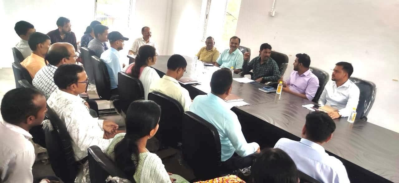 शहर की सफाई व्यवस्था करें दुरुस्त : नगर आयुक्त