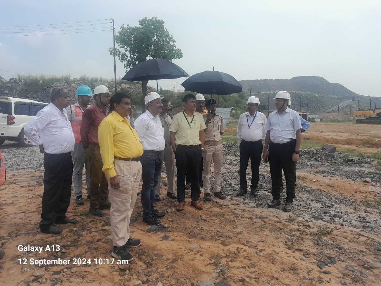 सीएमपीडीआइ निदेशक ने किया कोलियरी का निरीक्षण, कोयला उत्पादन के लक्ष्य को पूरा करने पर दिया जोर