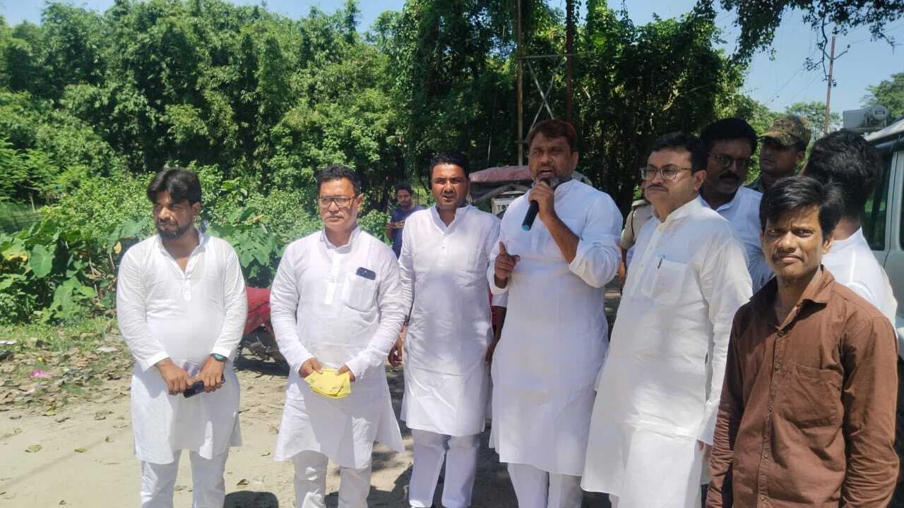 नुक्कड़ रैली में विधायक अख्तरूल ने कहा वक्फ बोर्ड संशोधन बिल शरियत पर है हमला