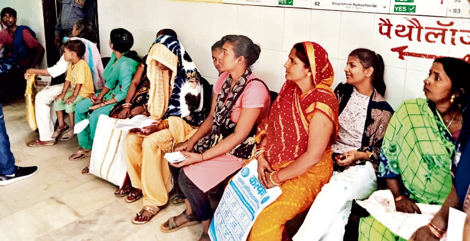 सदर अस्पताल में 15 दिनों में 50 फीसदी तक बढ़ी मरीजों की संख्या