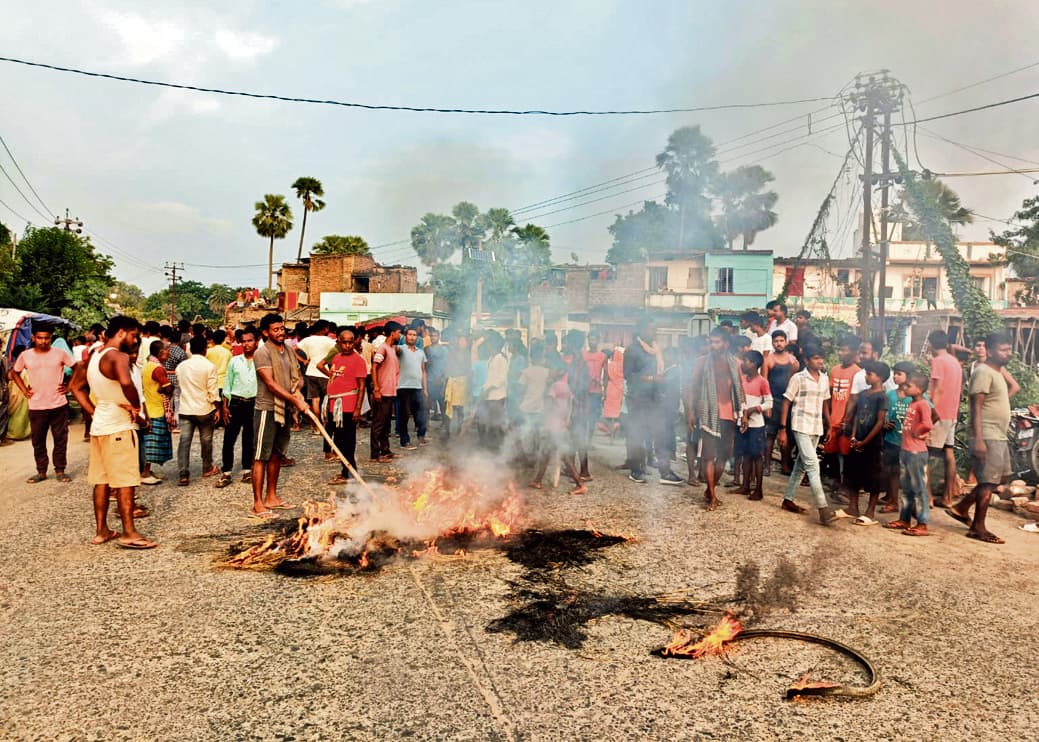 hajipur news. बिदुपुर में बाइक सवार युवक की गोली मारकर हत्या