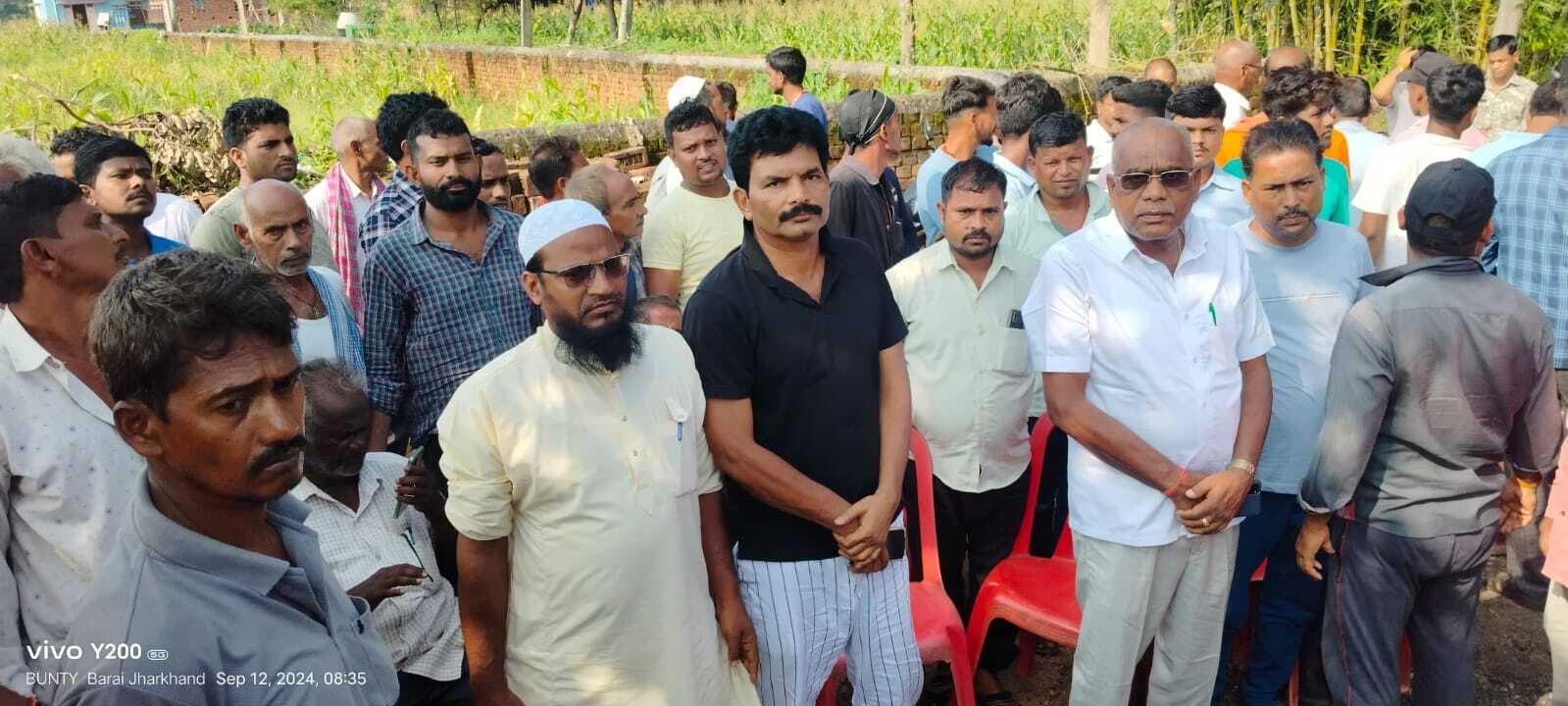 Giridih News: कटिंग के दौरान दीवार गिरने से मुखिया के भाई की मौत