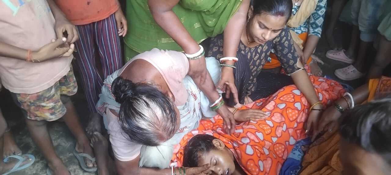 जलावन निकालने में सर्पदंश से किशोरी की मौत