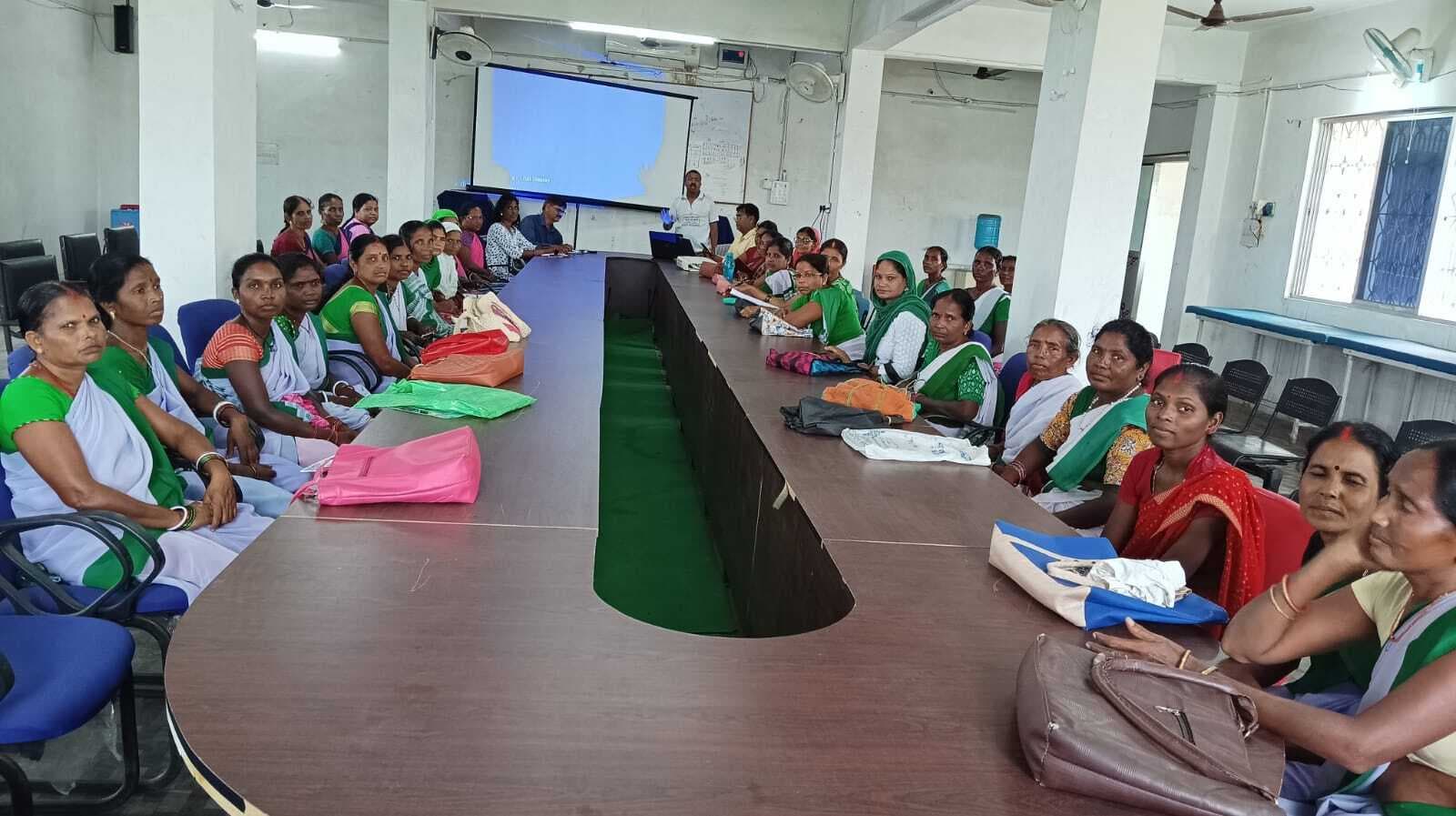 कृमि से मुक्ति के लिए स्कूलों में चलेगा अभियान,  दवा की खुराक खिलाने को लेकर दिया प्रशिक्षण