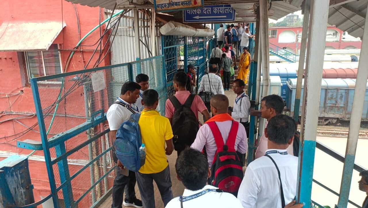 Jamui News : मेगा टिकट चेकिंग अभियान में 45 धराये, मचा रहा हड़कंप