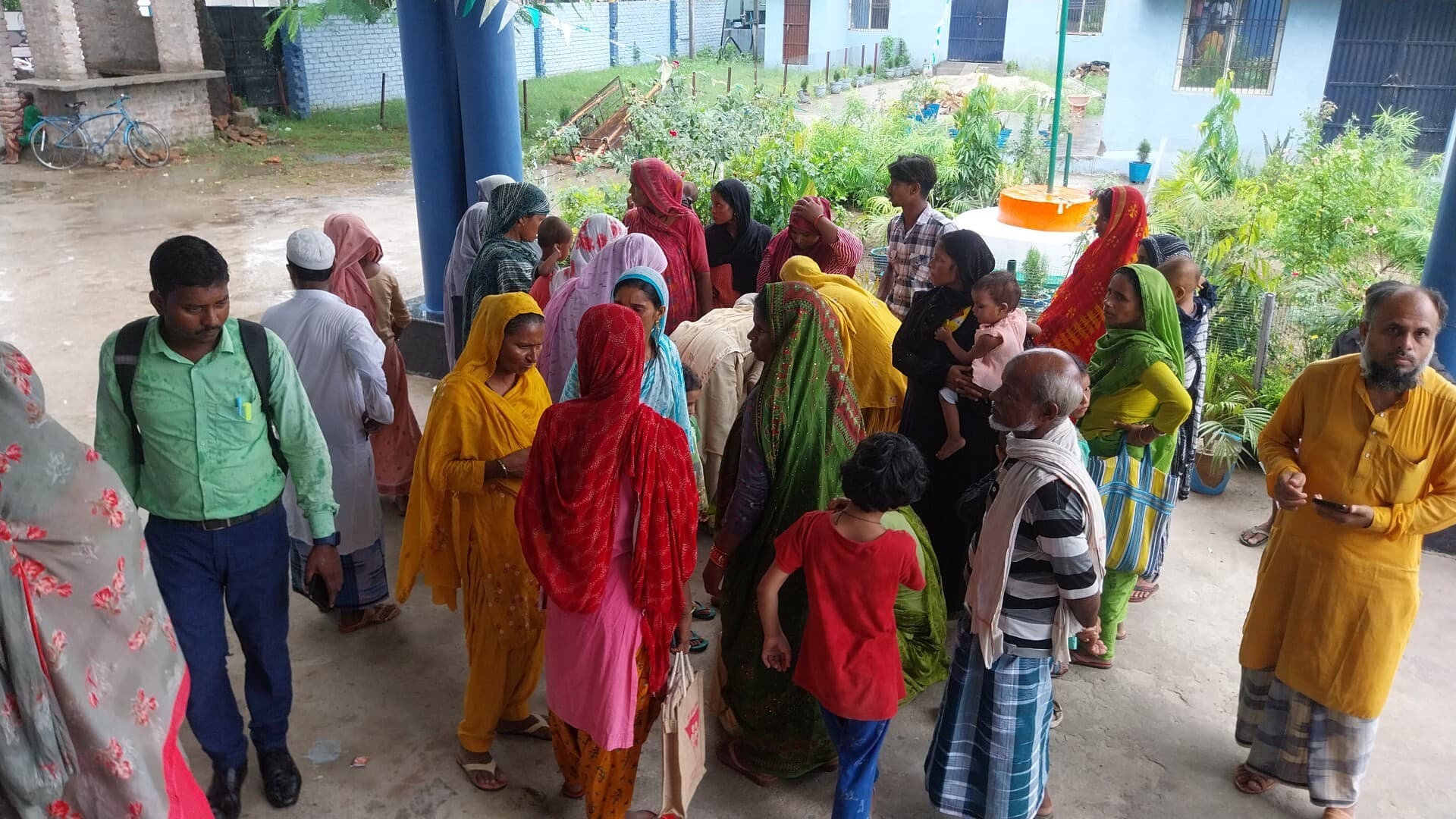 वाहन से कुचलकर चाचा-भतीजे की मौत, परिजनों में मचा कोहराम