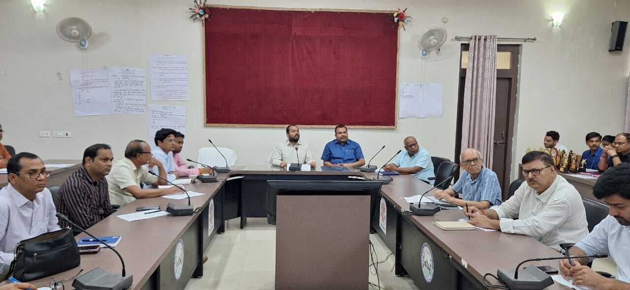 ओपीडी में कमी वाले संस्थान को सुधार लाने का निर्देश