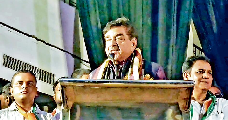 बर्नपुर में भाजपा पर खूब बरसे सांसद शत्रुघ्न सिन्हा