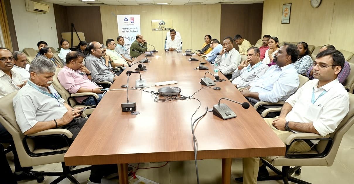 Bokaro news: भारतीय संस्कृति को सुदृढ़ करने में हिंदी की अहम भूमिका : हरिमोहन झा