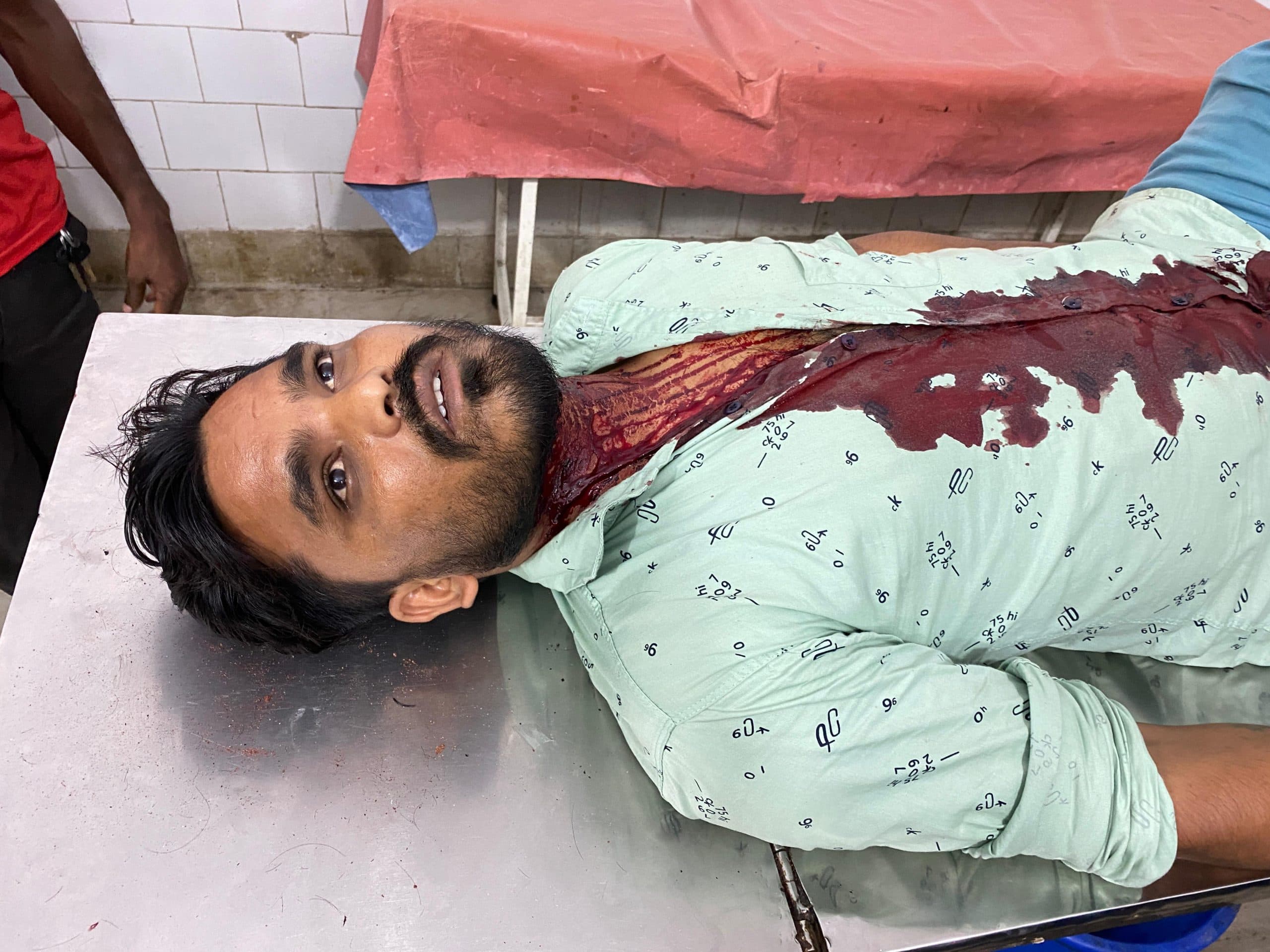 Giridih News: ब्लेड से वार कर घायल करने का आरोप