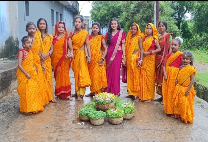 BOKARO NEWS : बेरमो में धूमधाम से की गयी करमा पूजा