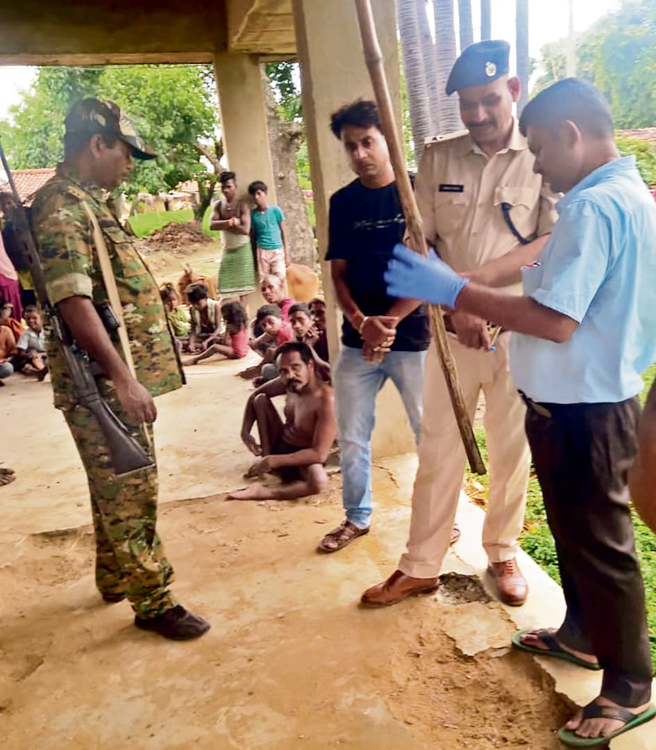 Gaya News : हत्या के मामले की जांच करने पथरा पहुंची फोरेंसिक टीम