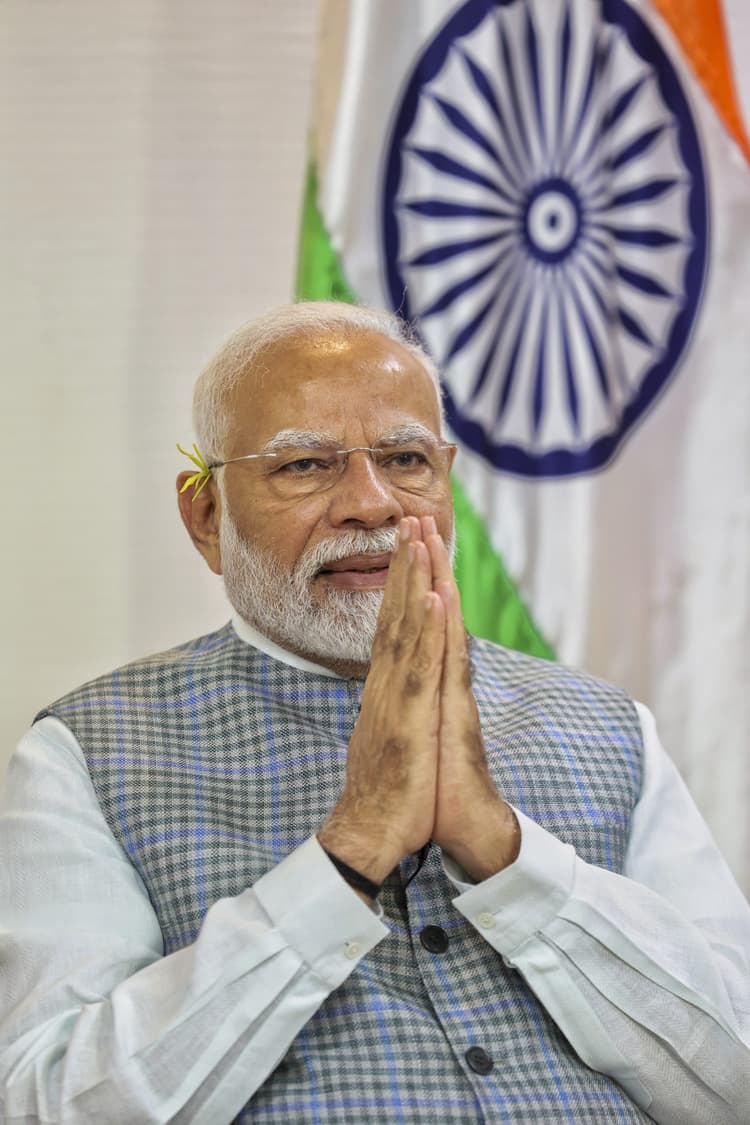 Jamshedpur News : चंपाई सोरेन और सीता सोरेन के अपमान का बदला लेगा झारखंड : नरेंद्र मोदी