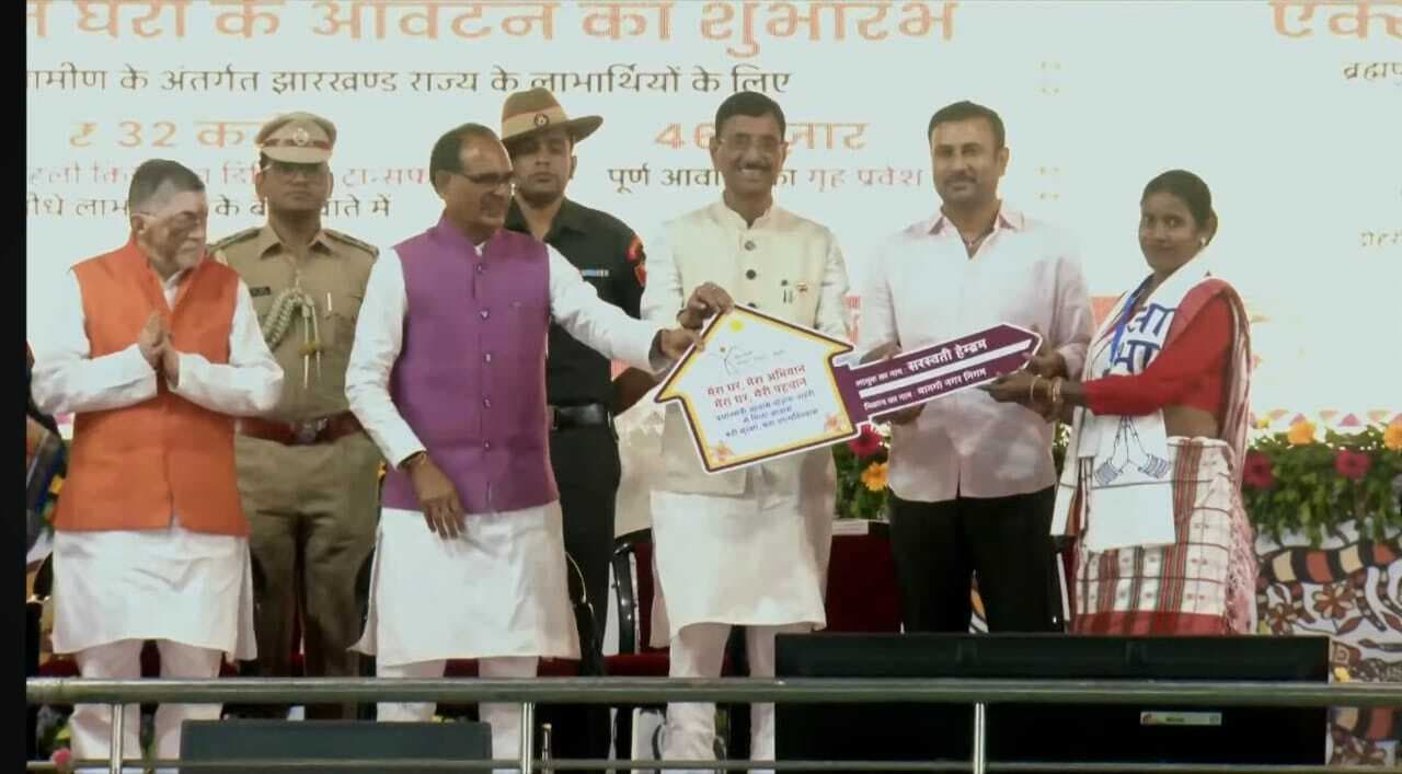 Jamshedpur News : जेएमएम में जे का मतलब जुल्म , म से मर्डर व म से मनी माफिया : शिवराज सिंह चौहान