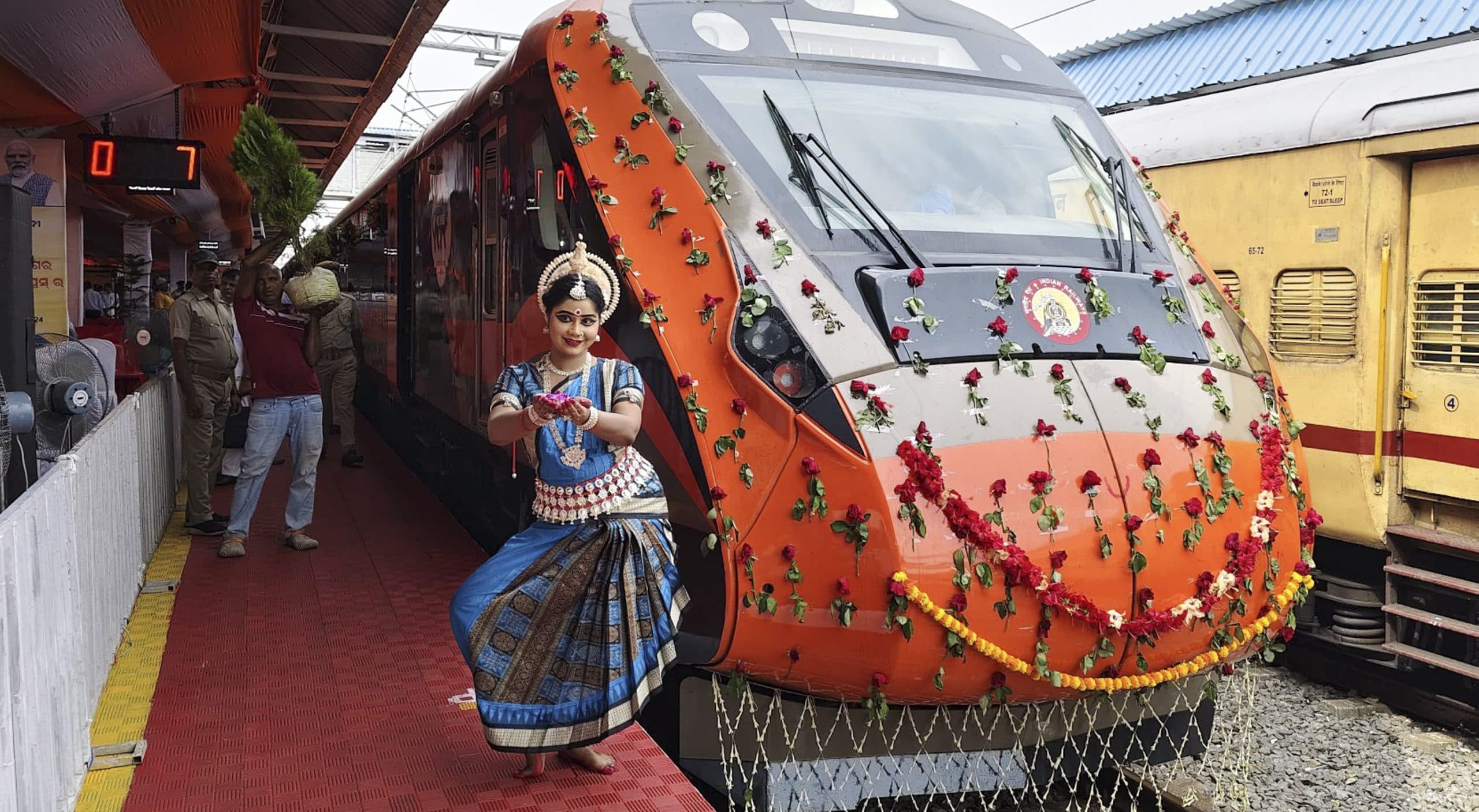 Vande Bharat Fare News : टाटा-ब्रह्मपुर ट्रेन का एसी चेयर कार का भाड़ा 1000 रुपये, जानिये टाटा-पटना का भाड़ा