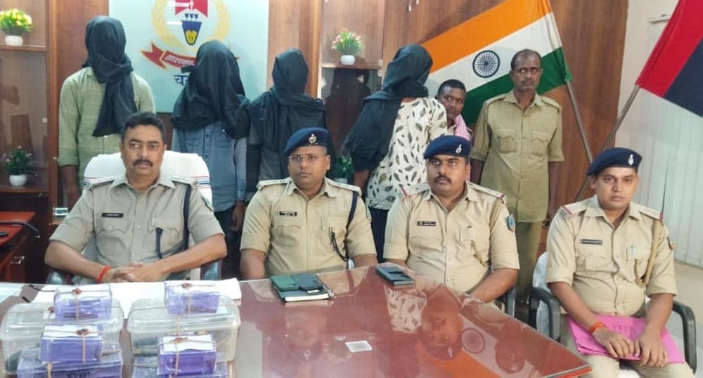 वाहनों से लूटपाट करने की योजना बनाते चार अपराधी गिरफ्तार