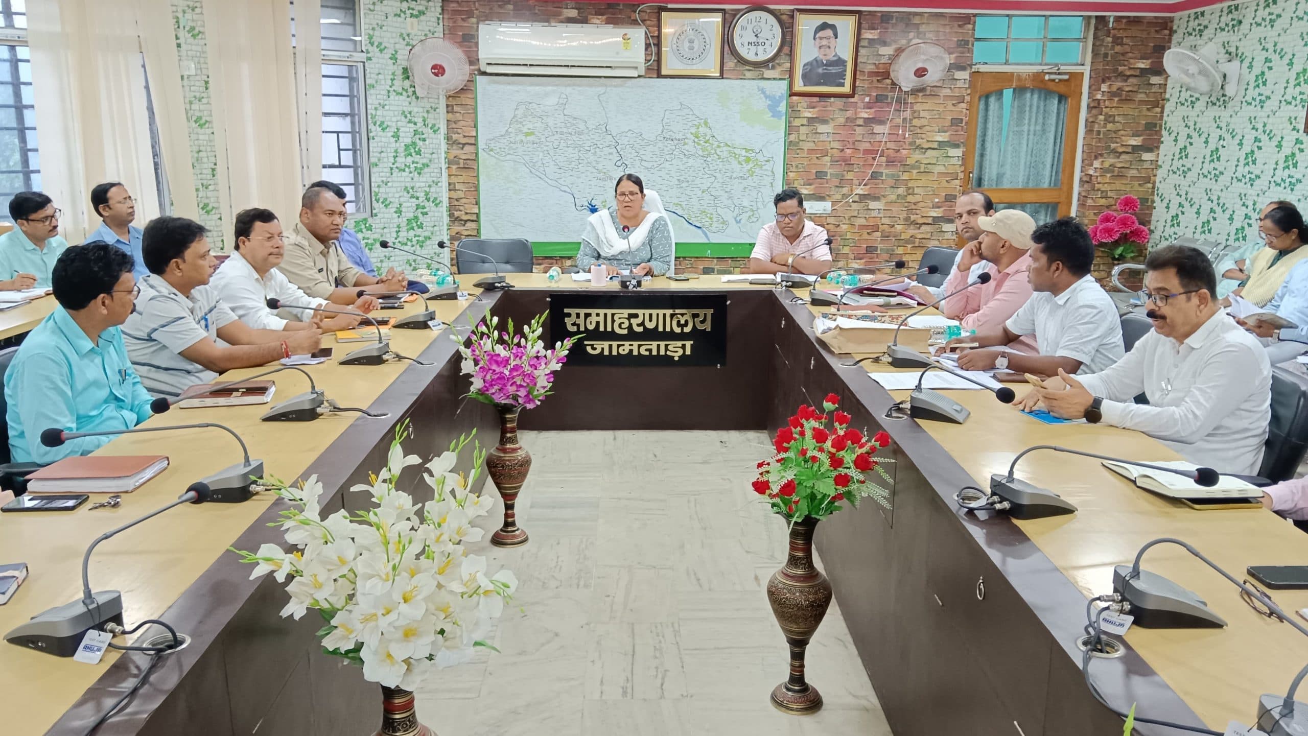 जिले में 21 व 22 को 17 केंद्रों पर होगी झारखंड सामान्य स्नातक योग्यताधारी परीक्षा : डीसी