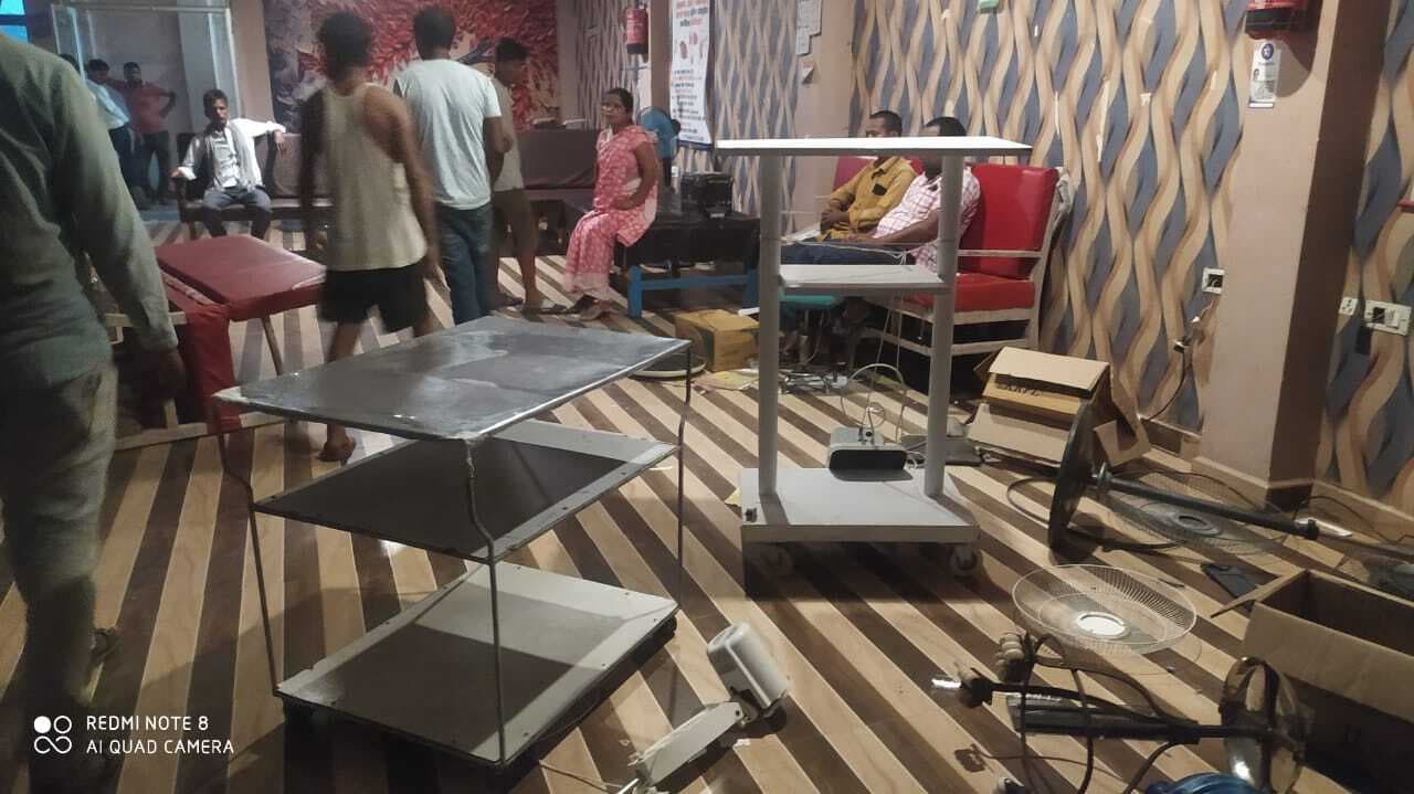 मरीज की मौत बाद परिजनों ने नर्सिंग होम में किया हंगामा