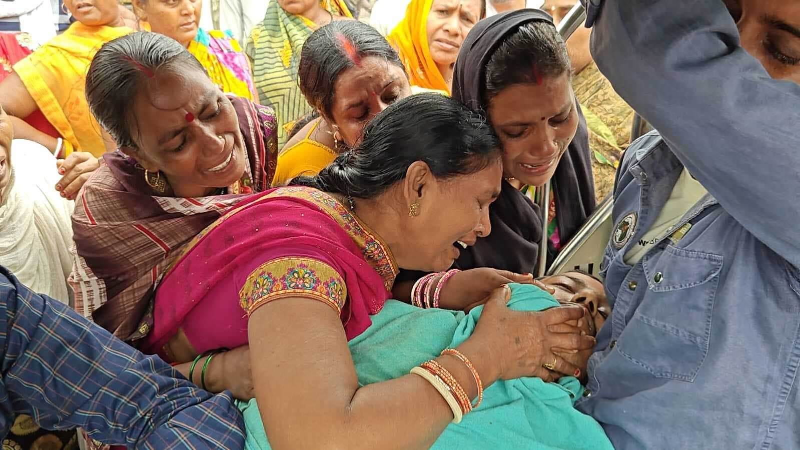 Lakhisarai News : सड़क दुर्घटना में घायल युवक की प्राइवेट हॉस्पिटल में हुई मौत