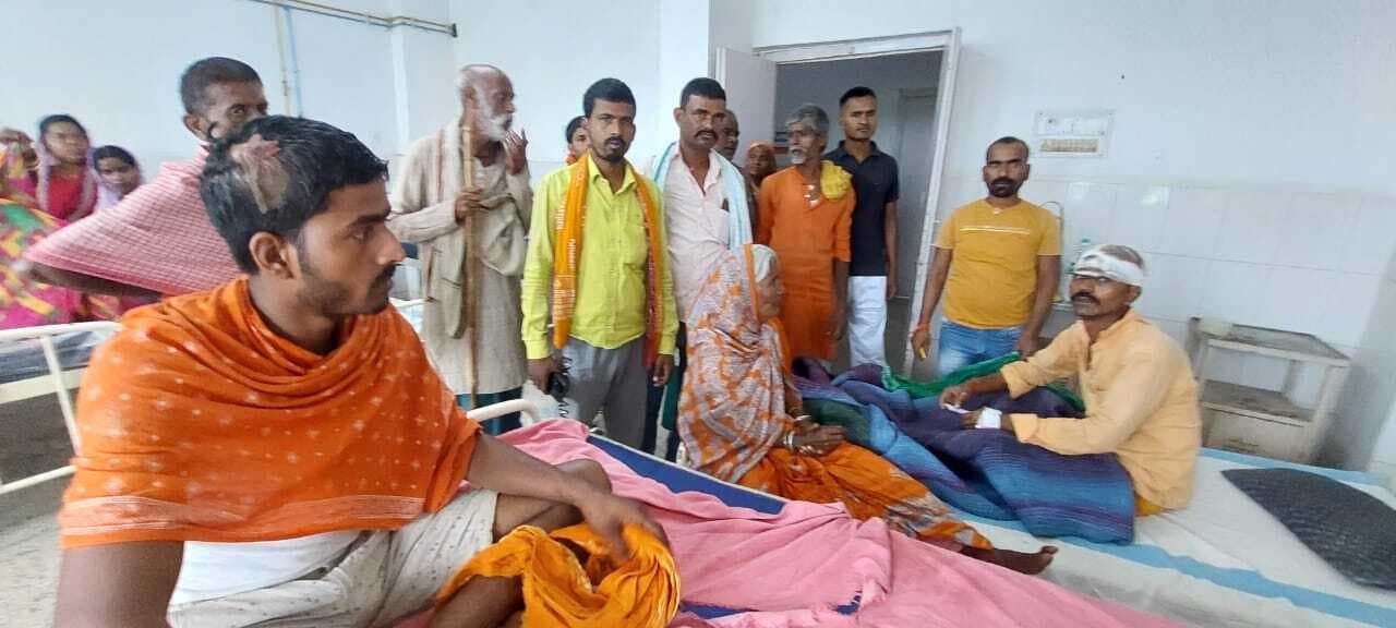 Lakhisarai News : तालाब से मछली निकालने के विवाद में मारपीट, दो जख्मी