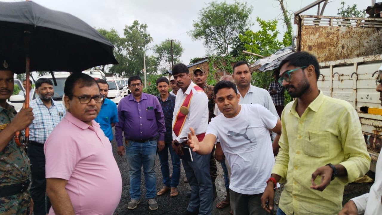 Aurangabad News : पनछहिया नदी का दिखा रौद्र रूप, महुअरी नहर के अस्तित्व पर संकट