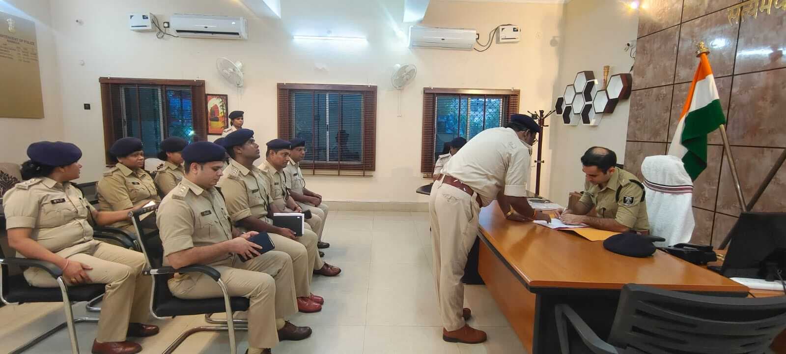 एसपी अभिनव धीमान ने संभाला कार्यभार