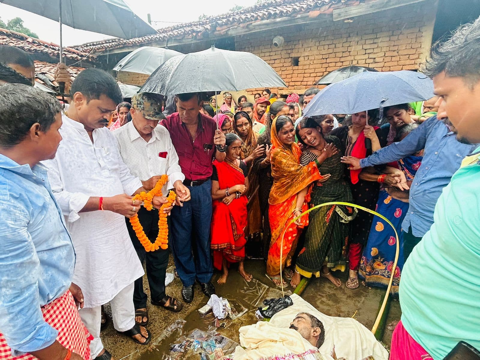 Giridih News: सीसीएल बनियाडीह प्रतिनियुक्त होमगार्ड जवान की इलाज के दौरान मौत