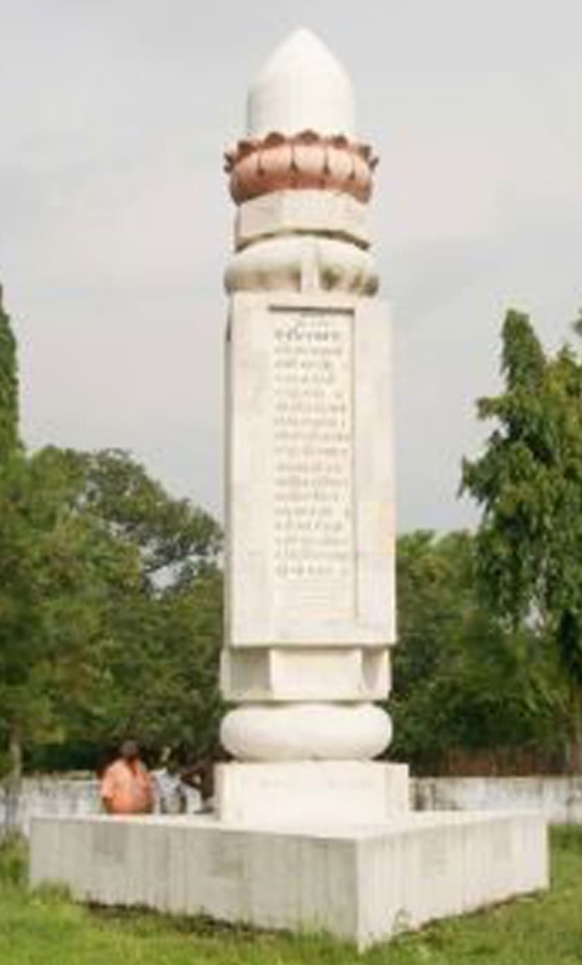 तीन दिवसीय संत सम्मेलन में देशभर से जुट रहे कबीर के अनुयायी