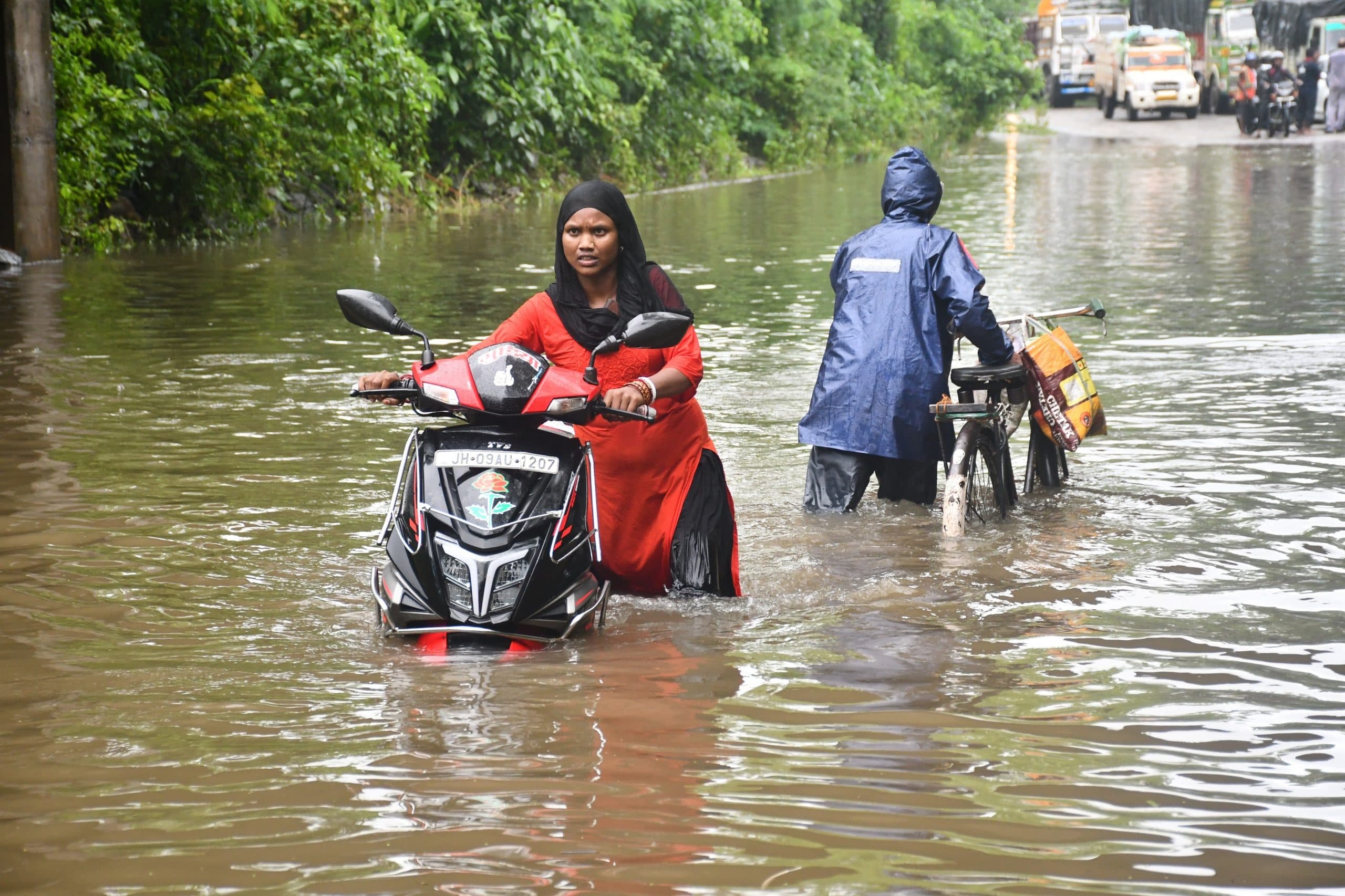 Bokaro News: बारिश ने रोकी बोकारो की रफ्तार, जनजीवन हुआ प्रभावित