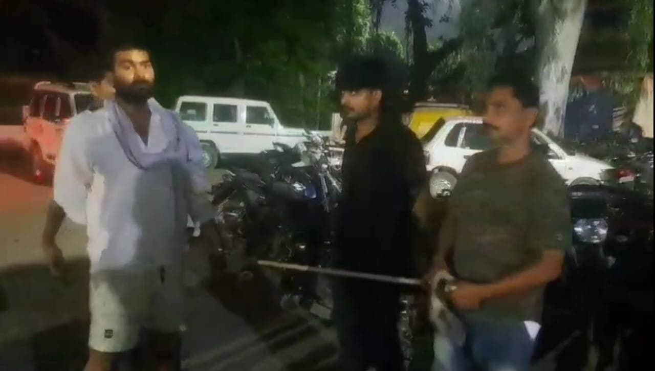 नाबालिग के साथ दुष्कर्म मामले में मुख्य आरोपी सहित दो गिरफ्तार