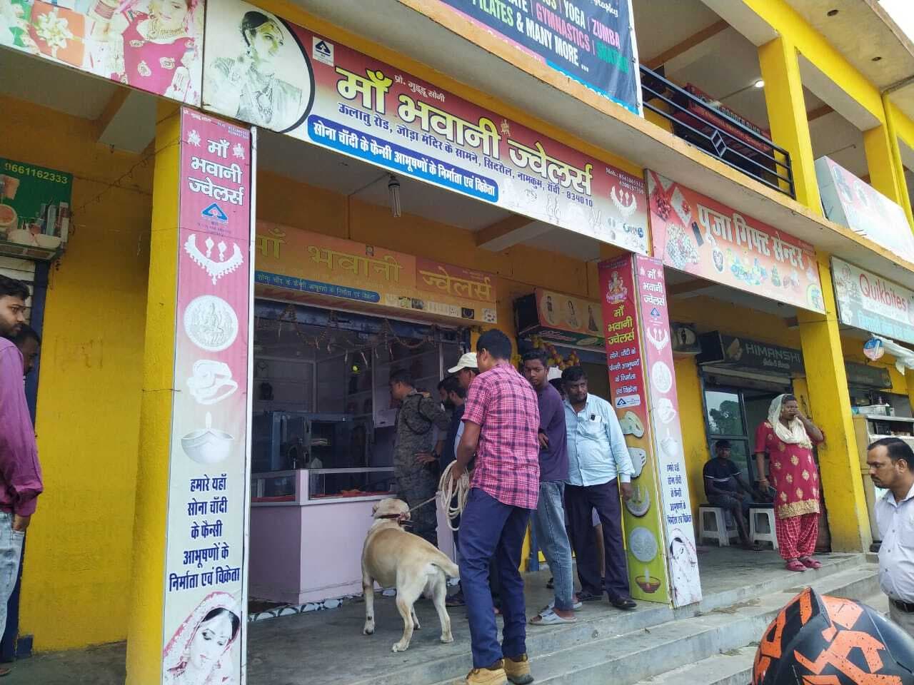 ज्वेलर्स दुकान में छह दिन में दूसरी बार चोरी