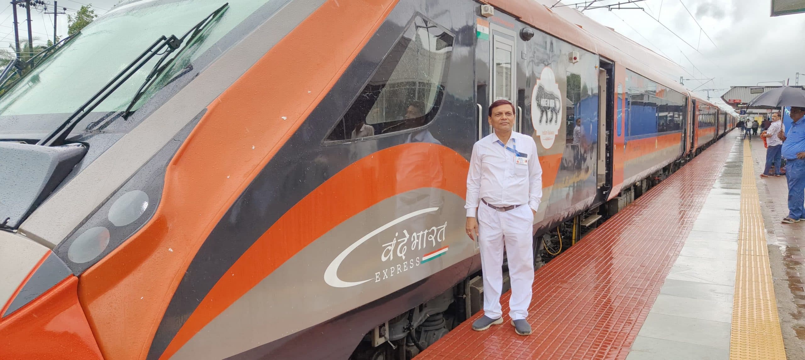 वंदे भारत ट्रेन में तीन दिनों में 645 लोगों ने करायी बुकिंग