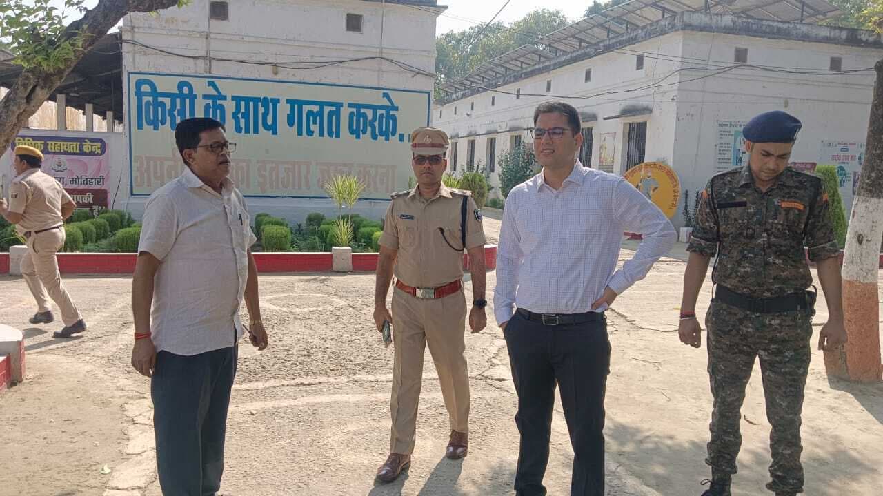 मोतिहारी सेंट्रल जेल में ढाई घंटे तक चली छापेमारी