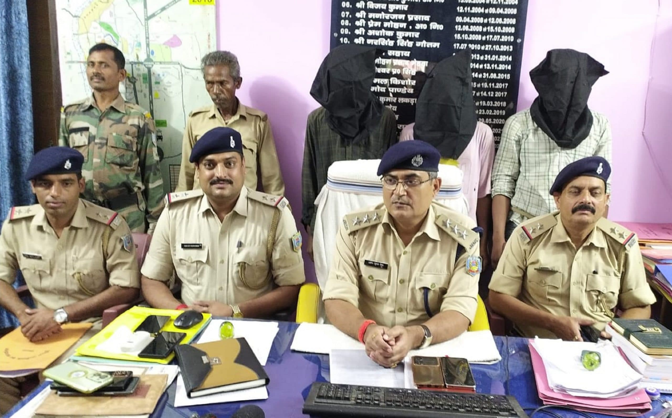 Bokaro News: मोबाइल टावर का तार काटने वाले गिरोह का खुलासा, तीन गिरफ्तार