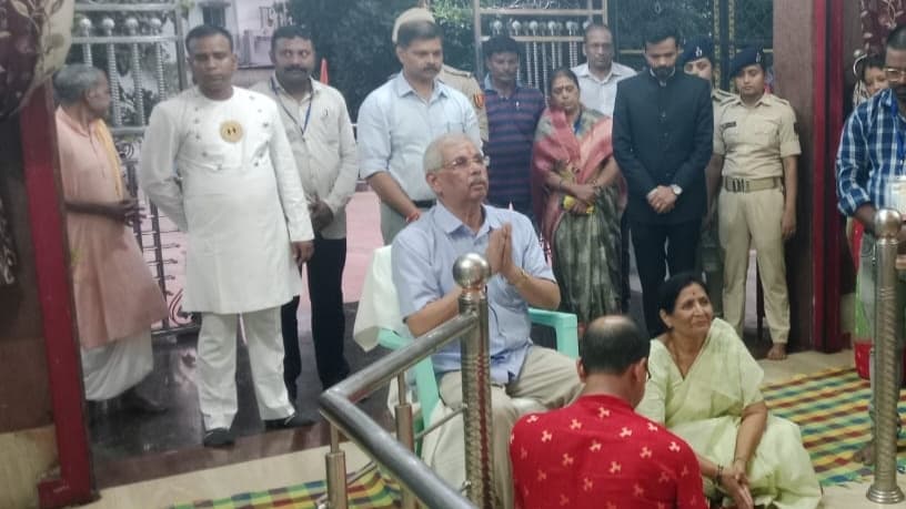 राज्यपाल दो दिवसीय दौरे पर पहुंचे किशनगंज, डीएम और एसपी ने किया स्वागत