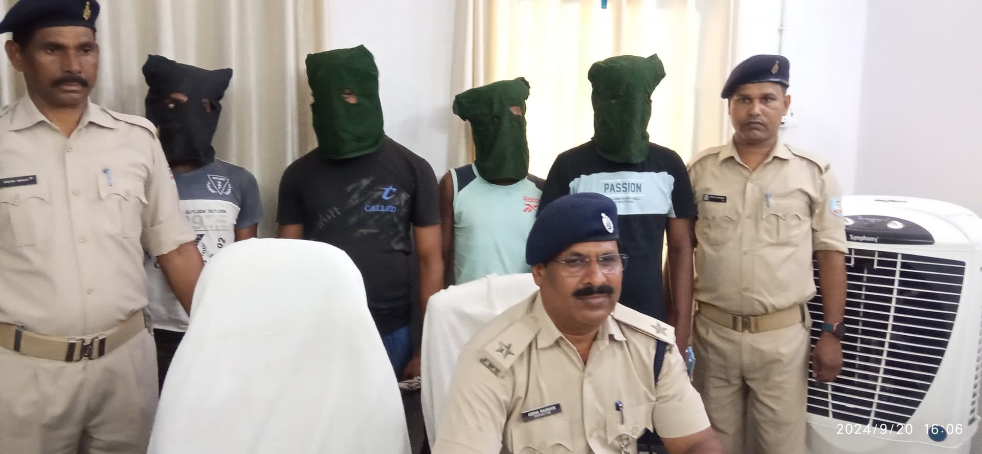 लोहरबंधा व भेलाटांड़ गांव से दो सगे भाई समेत चार साइबर ठग गिरफ्तार, भेजे गये जेल