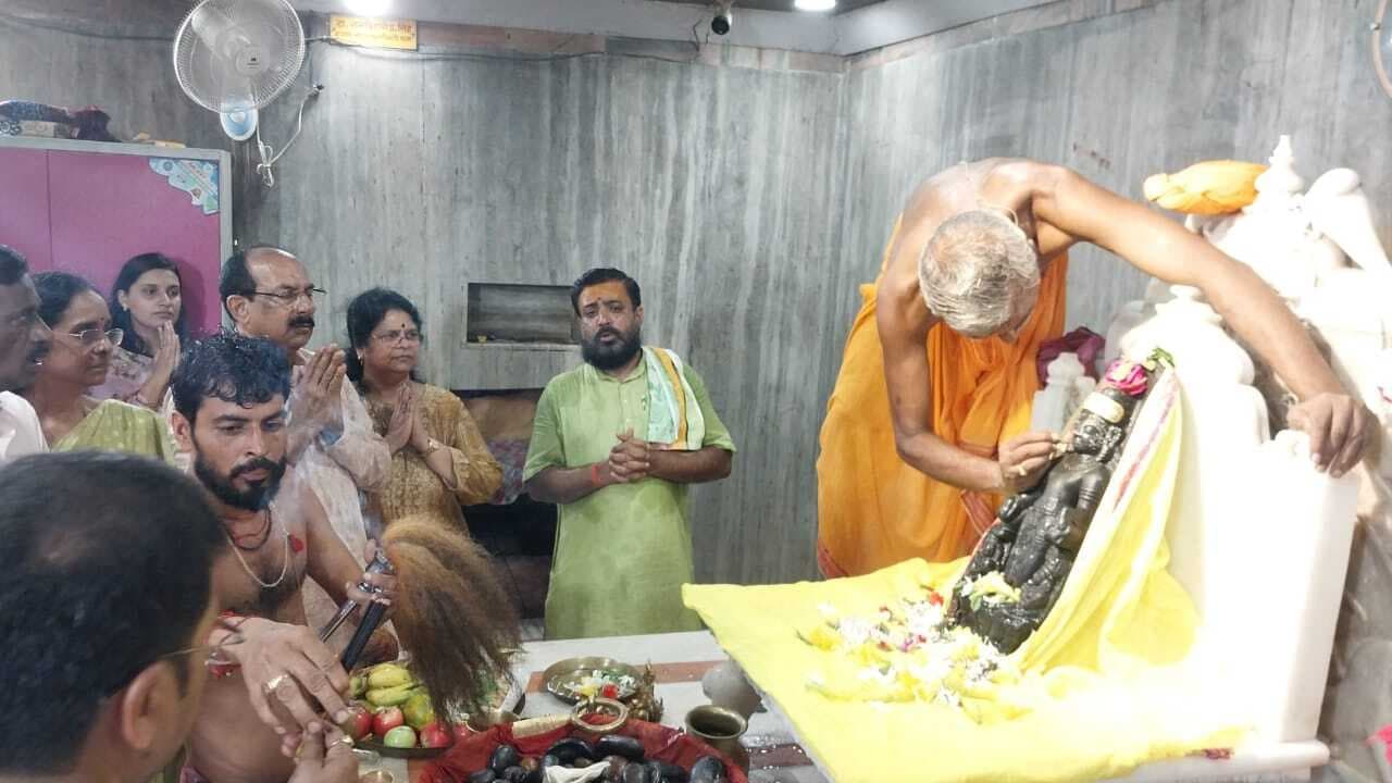 पटना हाई कोर्ट की न्यायाधीश सह बांका न्यायमंडल की इंस्पेक्टिंग जज ने मधुसूदन मंदिर में की पूजा अर्चना