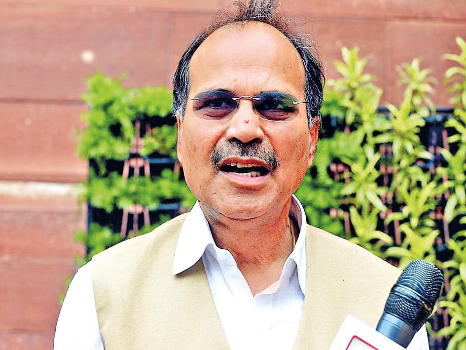 बाढ़ को लेकर झूठ बोल रही हैं सीएम : अधीर