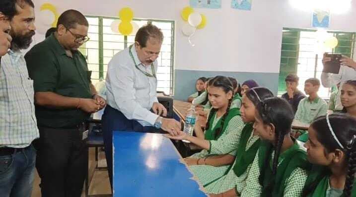 कृमि मुक्ति दिवस का शुभारंभ, पहले दिन 70% बच्चों को खिलायी गयी दवा