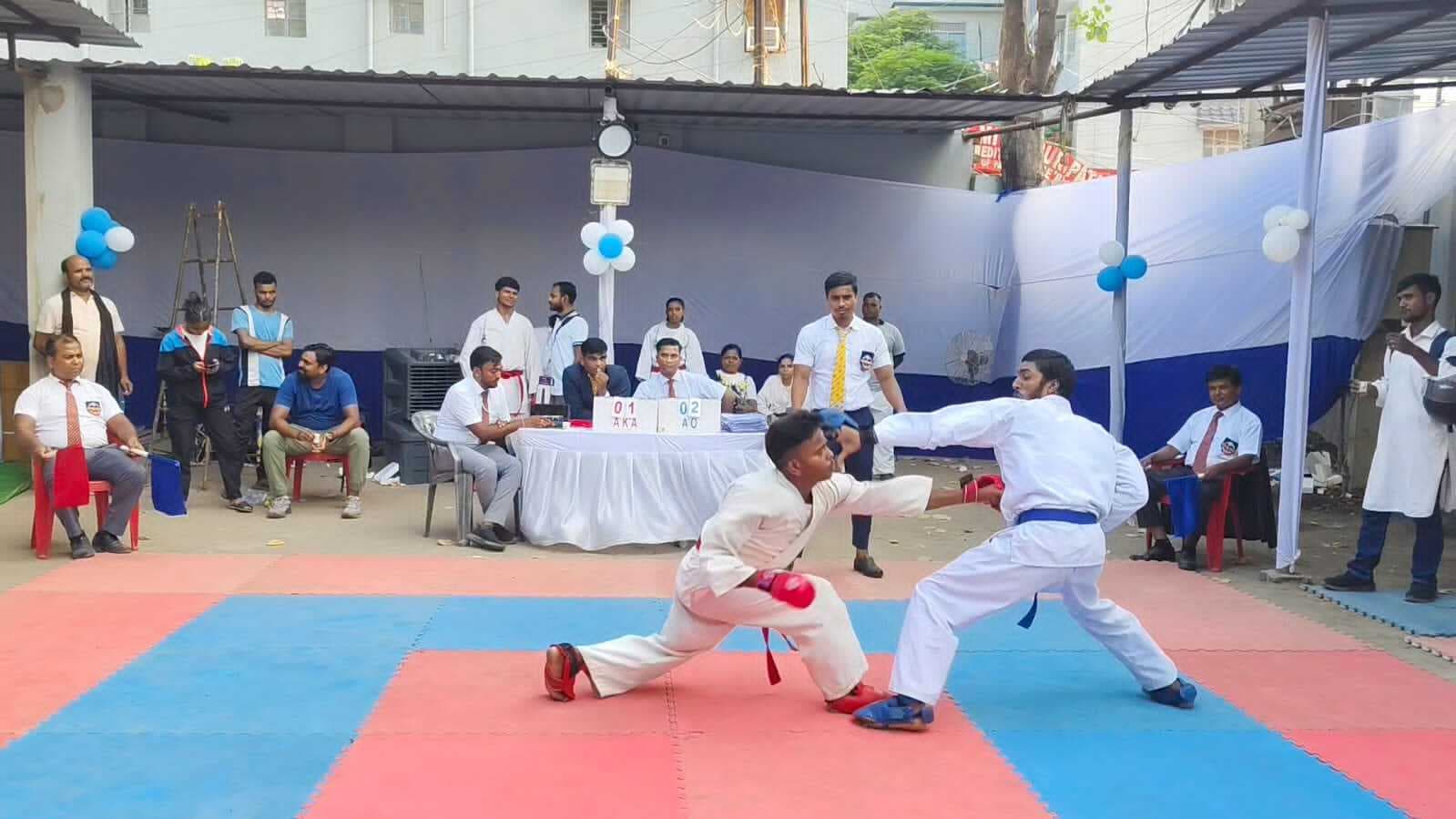 पाटलिपुत्र यूनिवर्सिटी इंटर कॉलेज कराटे खेल प्रतियोगिता में नवादा के खिलाड़ी को स्वर्ण पदक